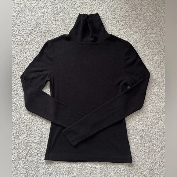 Dynamite Turtleneck - Picture 1 of 7